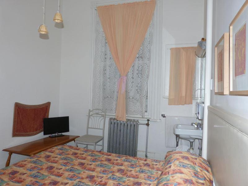 Bienvenue B&B Montreal Cameră foto